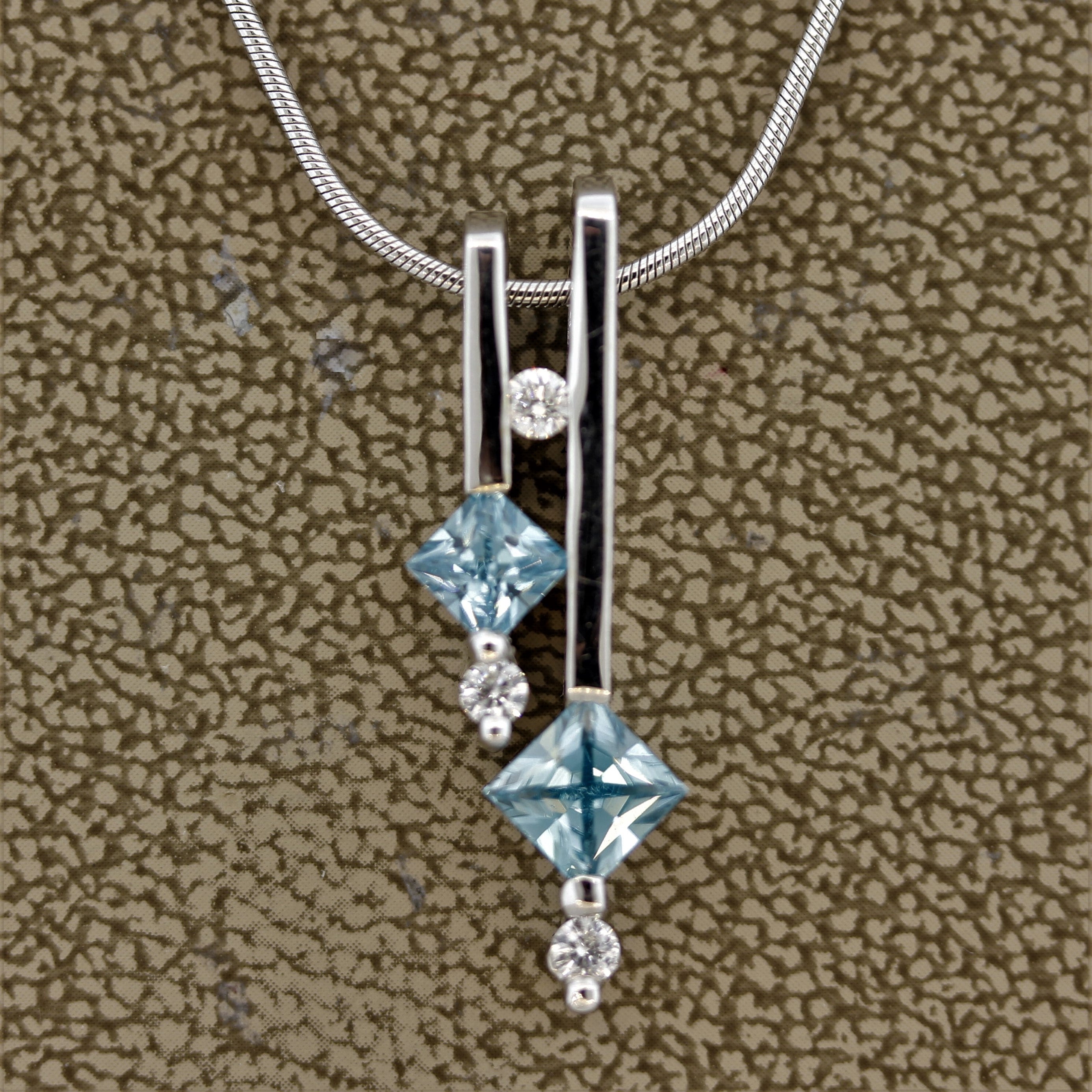 Zircon Diamond Gold Pendant