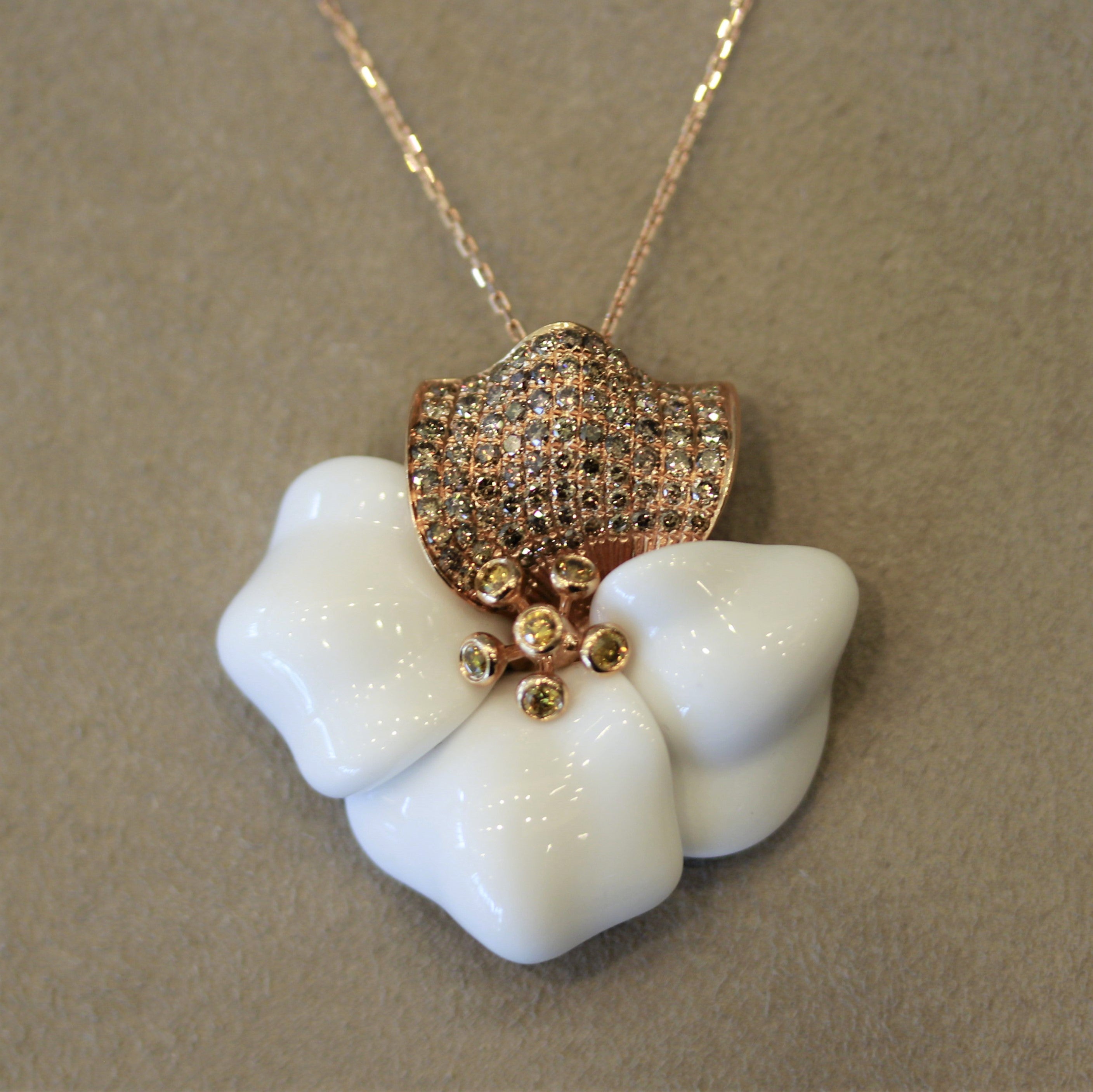 White Onyx Diamond Gold Flower Pendant Necklace