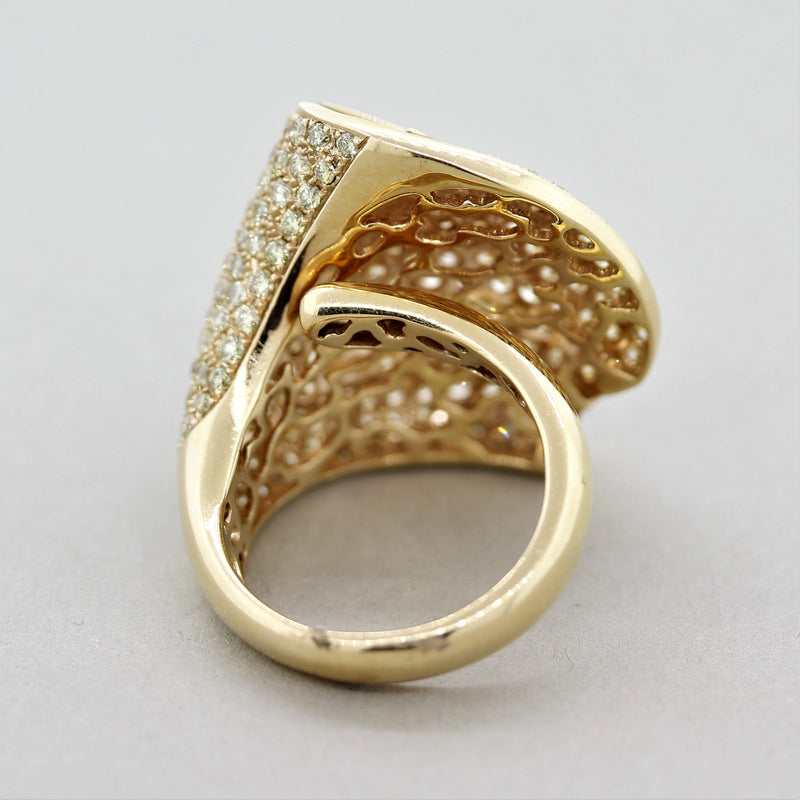 Diamond Gold Stingray Cocktail Ring