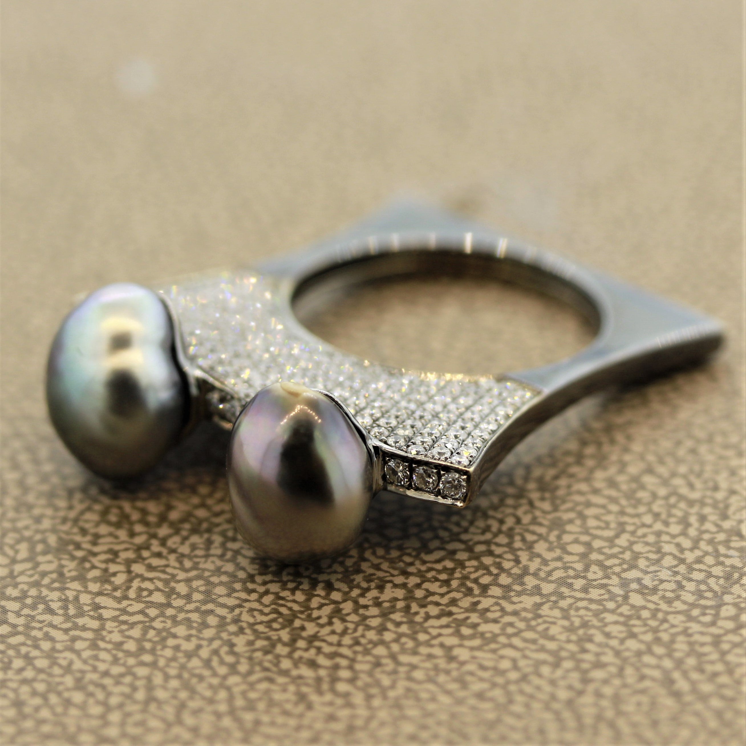 Modern Tahitian Pearl Diamond Gold Slim Slice Ring