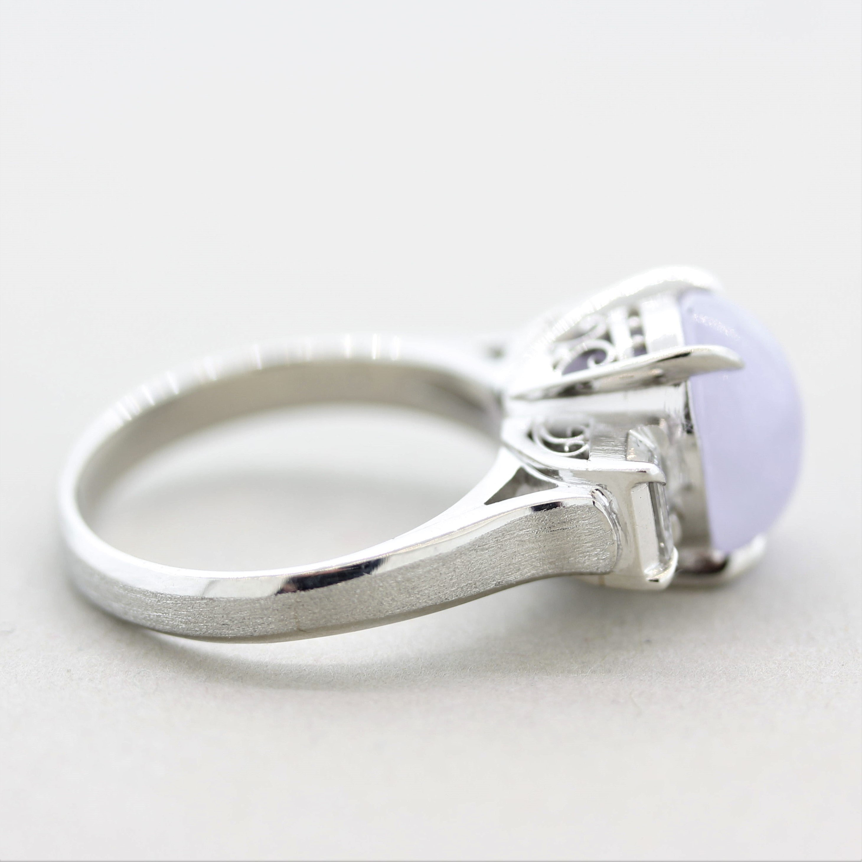 Lavender Jadeite Jade Diamond Platinum 3-Stone Ring