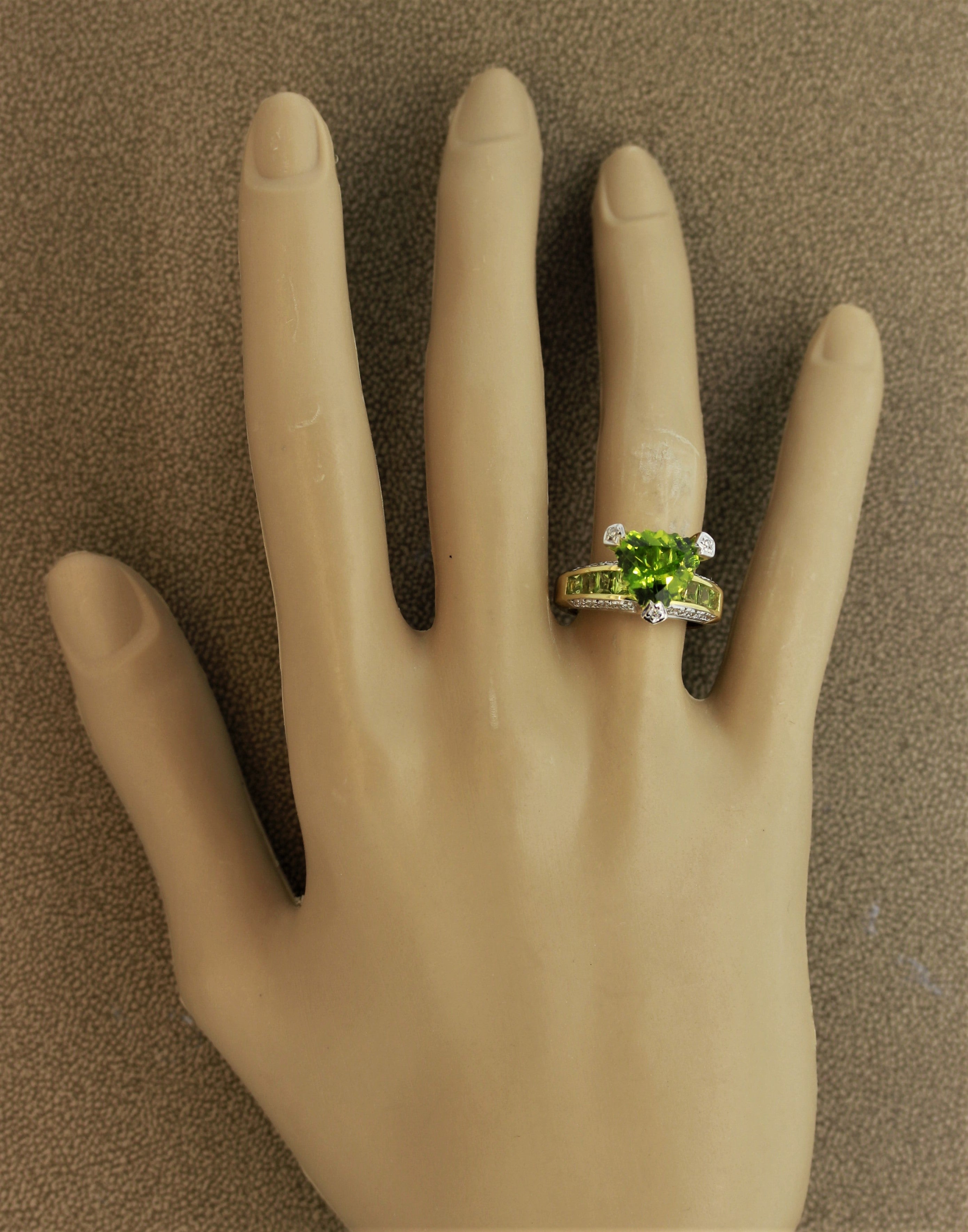 Bellarri Peridot Diamond Gold Ring