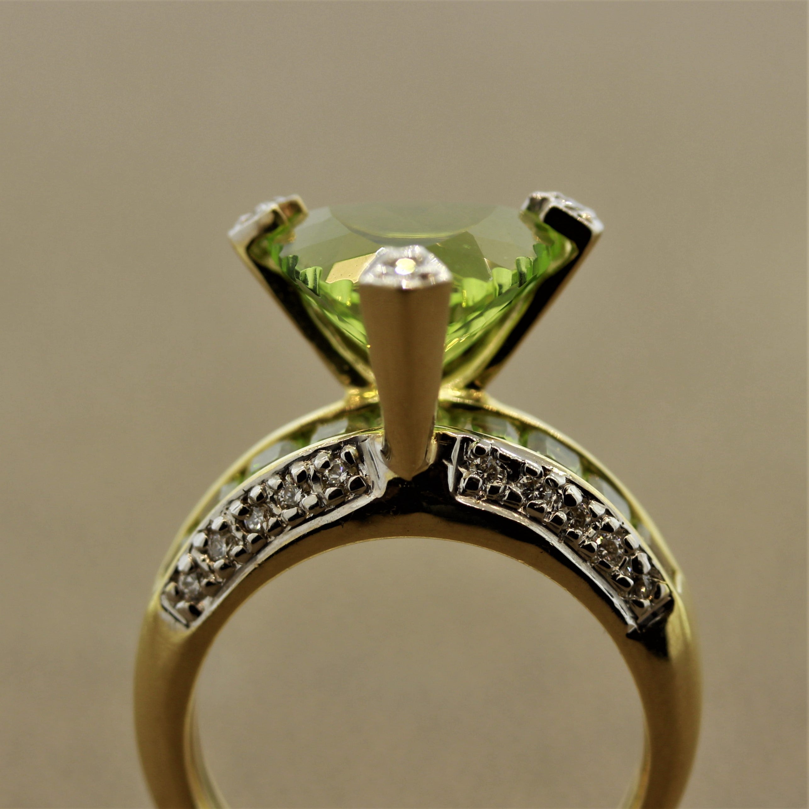 Bellarri Peridot Diamond Gold Ring