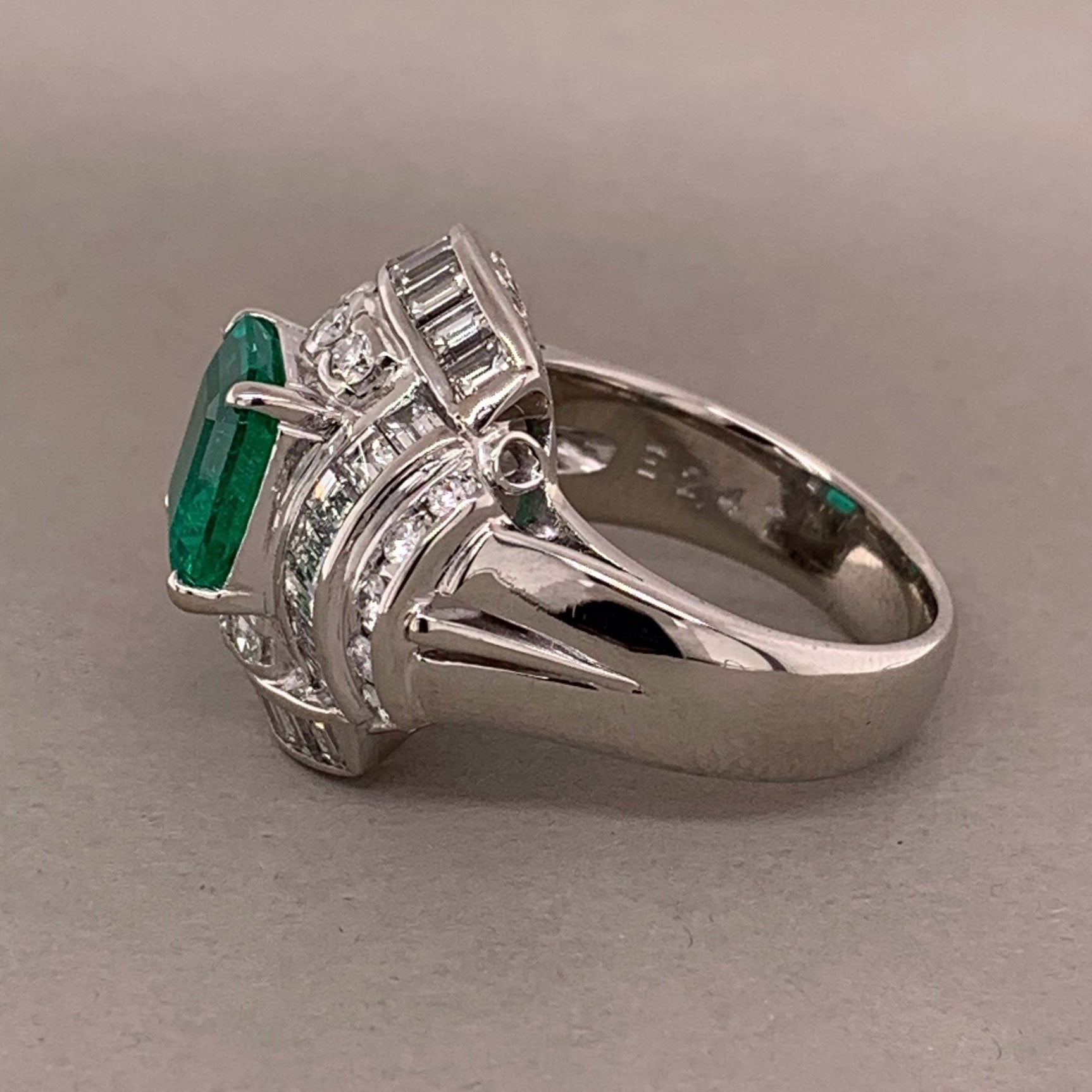 Gem Emerald Diamond Platinum Ring