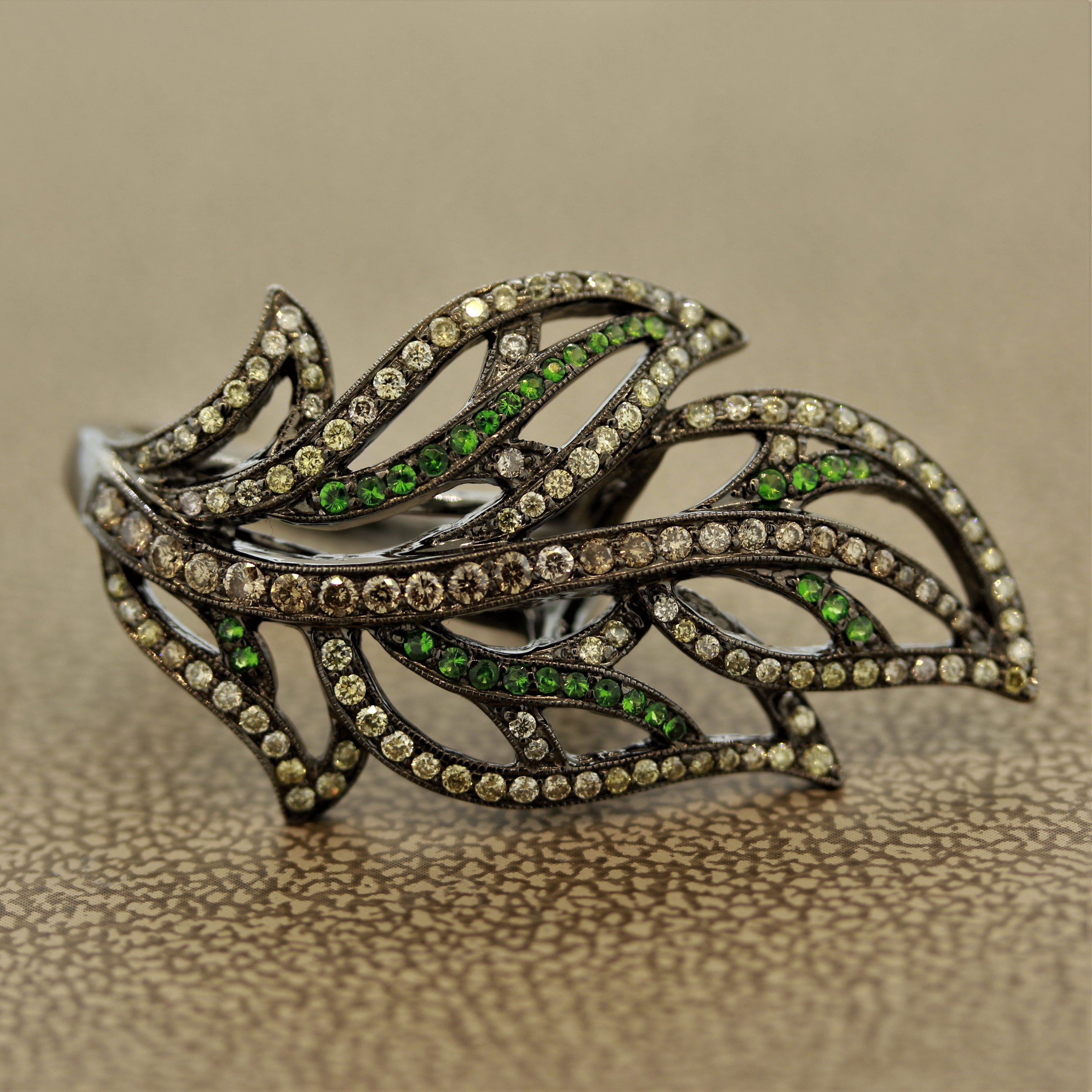 Diamond Tsavorite Leaf Design Gold Ring