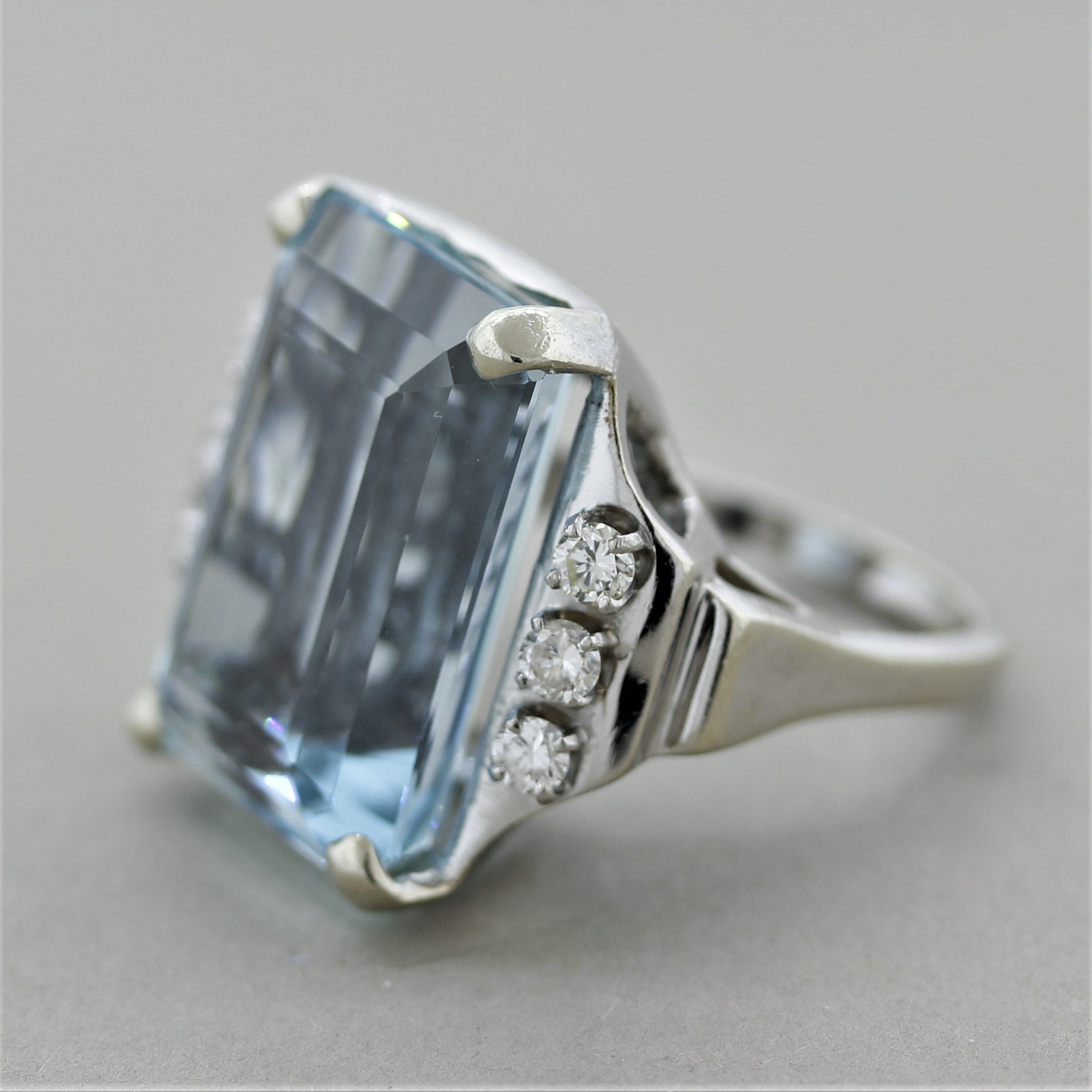 Aquamarine Diamond Gold Cocktail Ring