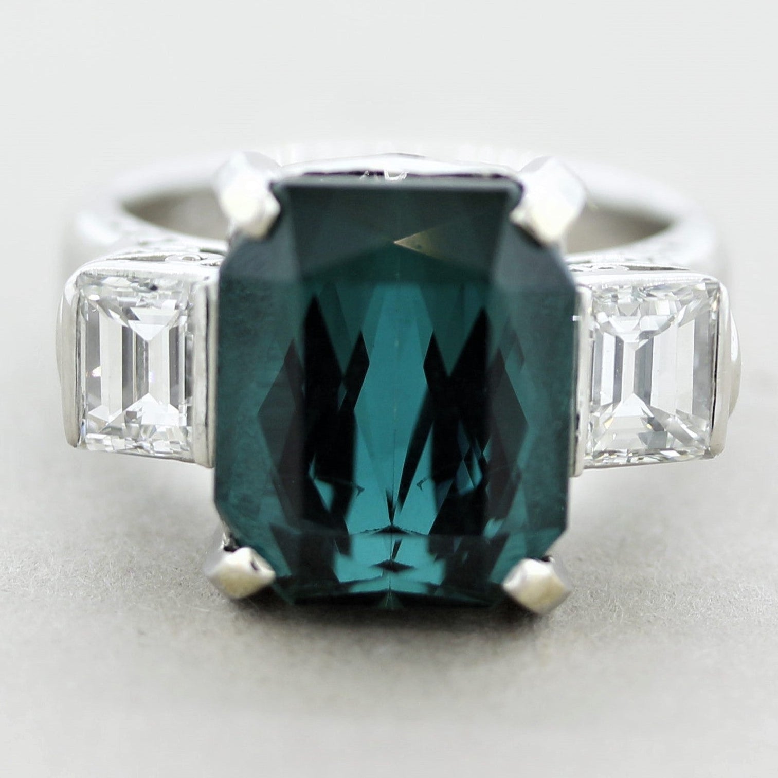 Fine Indicolite Tourmaline Diamond Platinum 3-Stone Ring