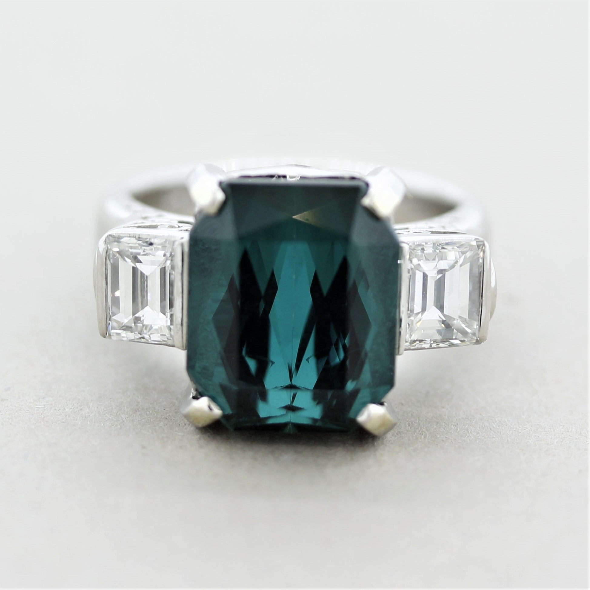 Fine Indicolite Tourmaline Diamond Platinum 3-Stone Ring