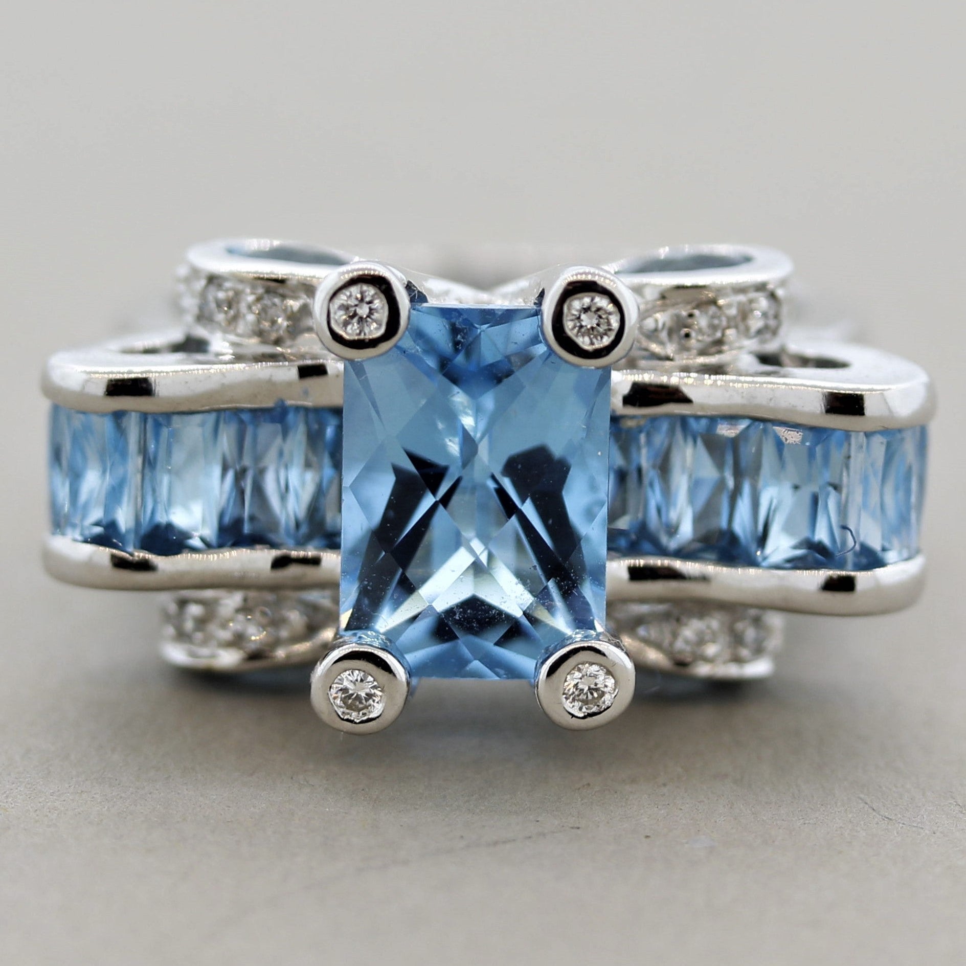 Bellarri Blue Topaz Diamond Gold Cocktail Ring