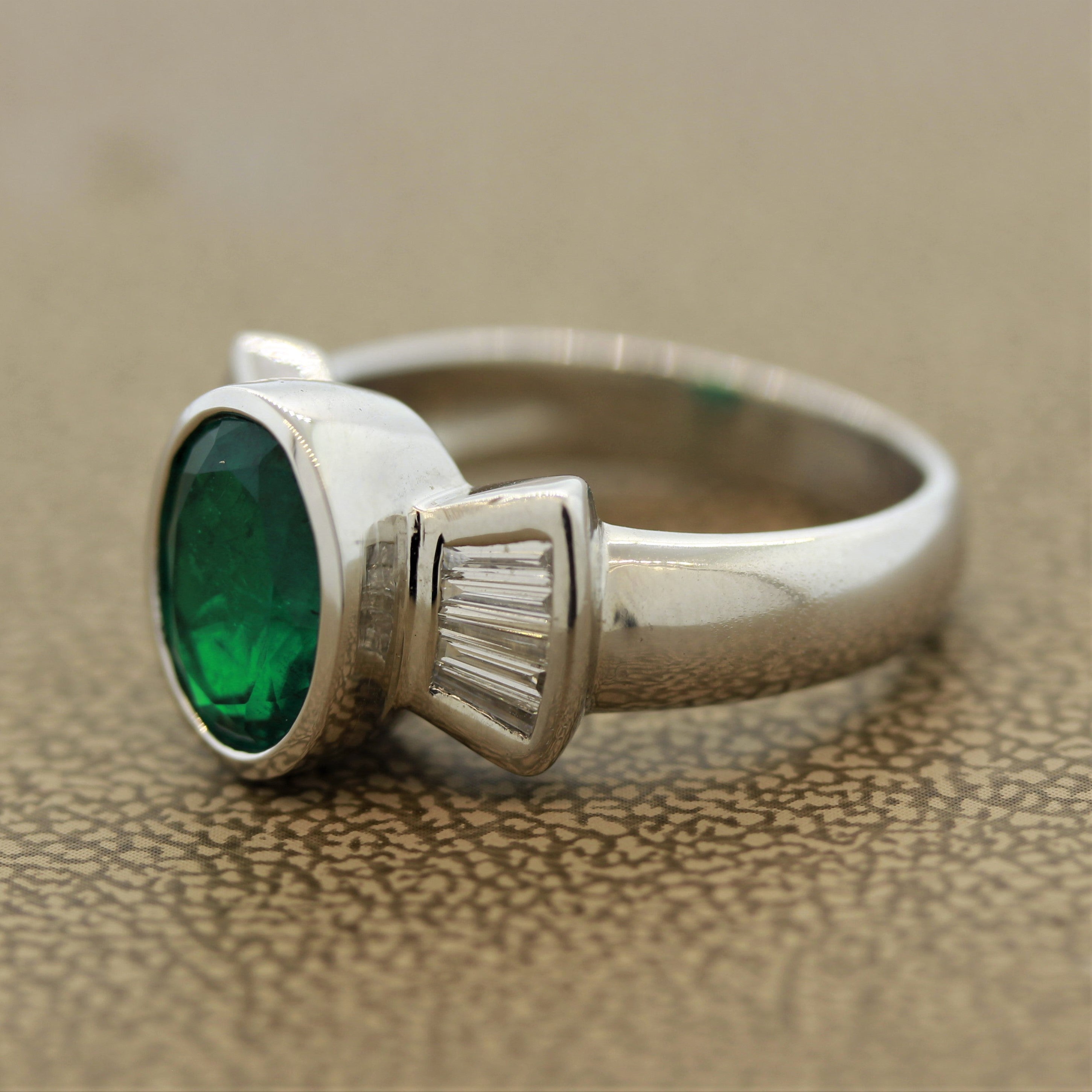 Fine Emerald Diamond Gold Ring