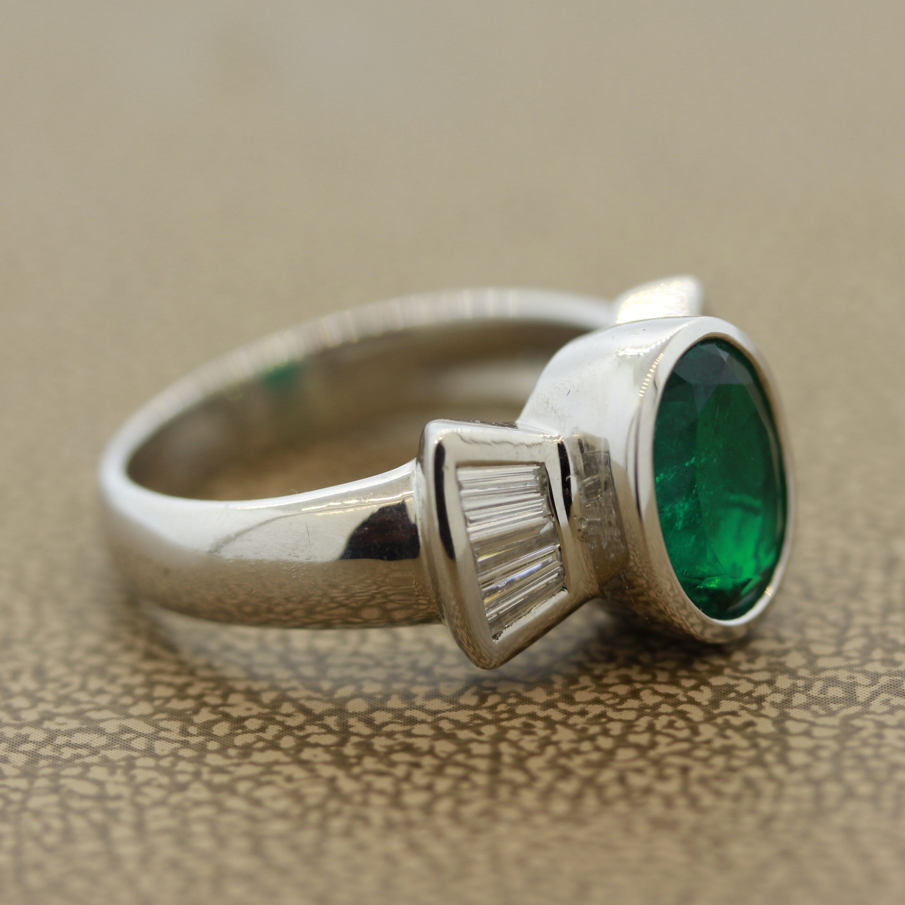 Fine Emerald Diamond Gold Ring