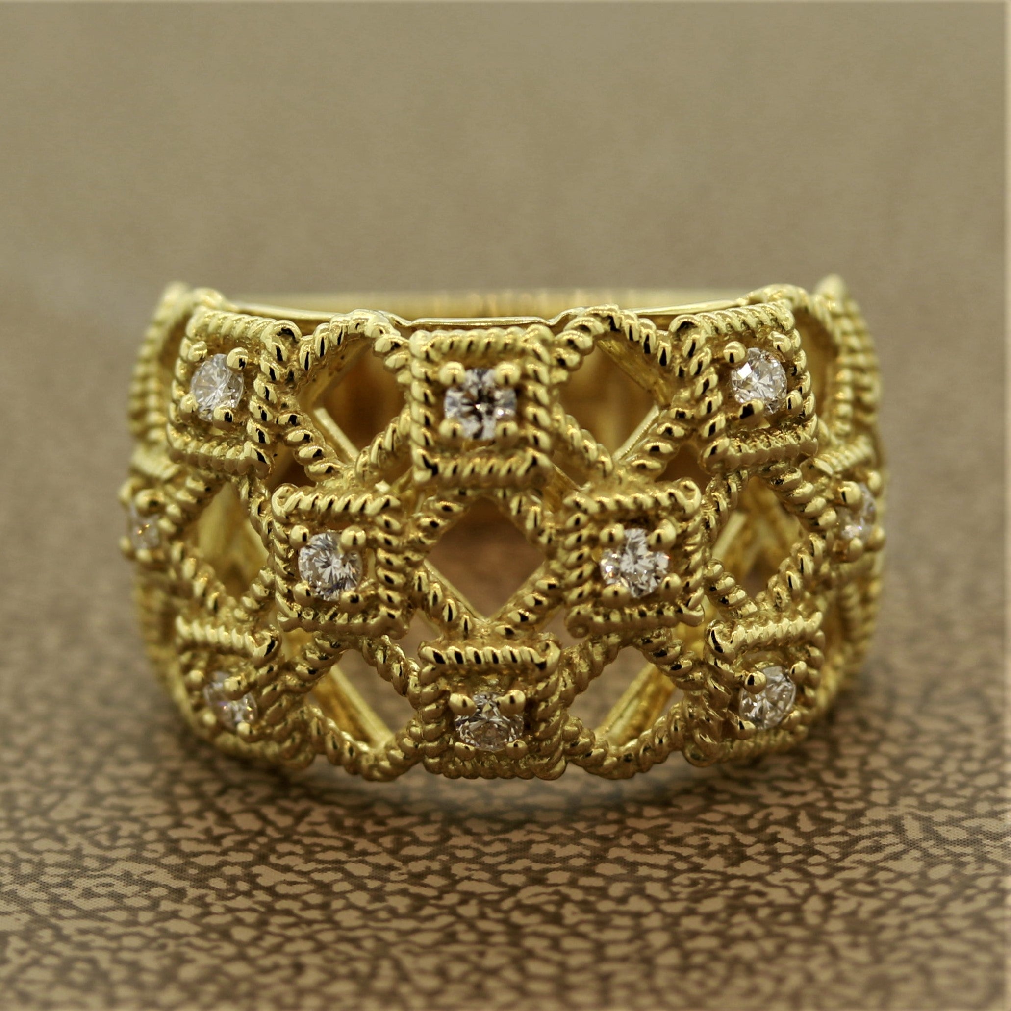 Italian Modern Diamond Gold Ring