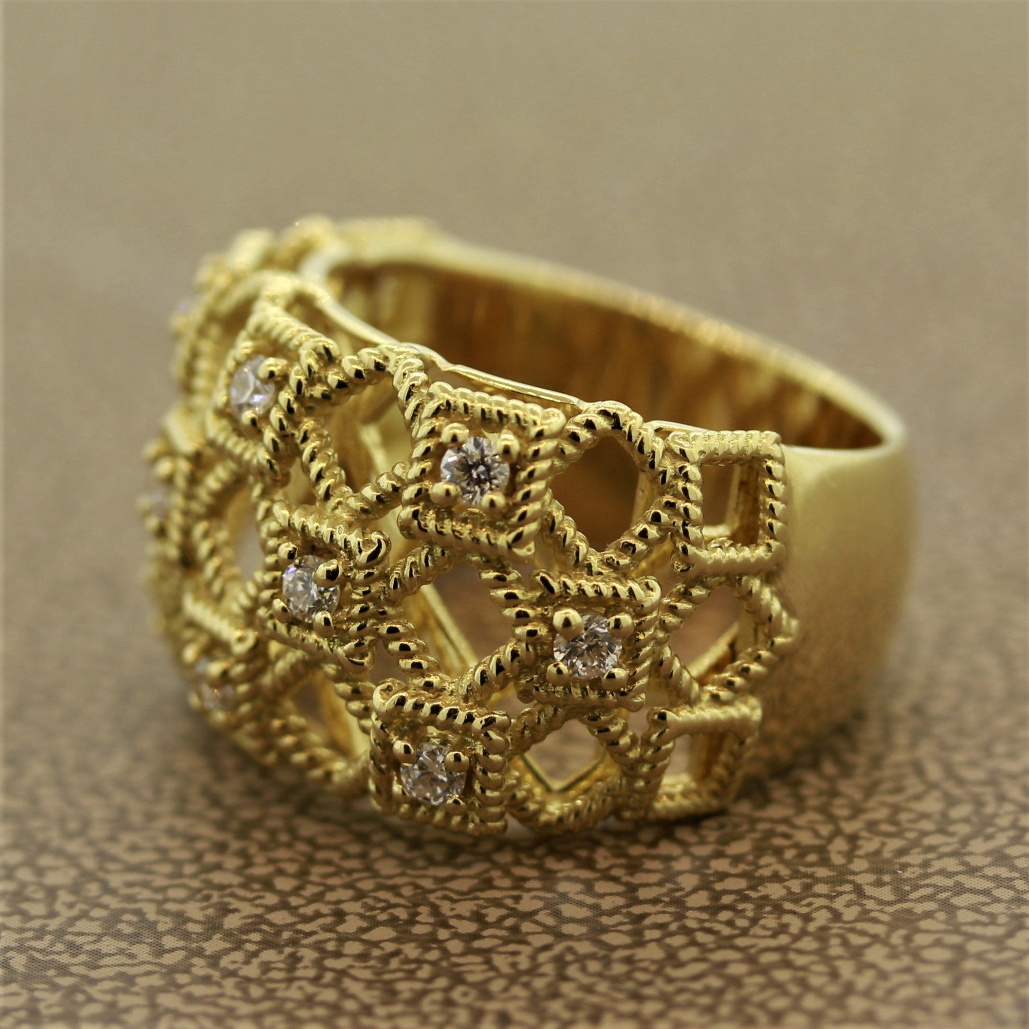 Italian Modern Diamond Gold Ring