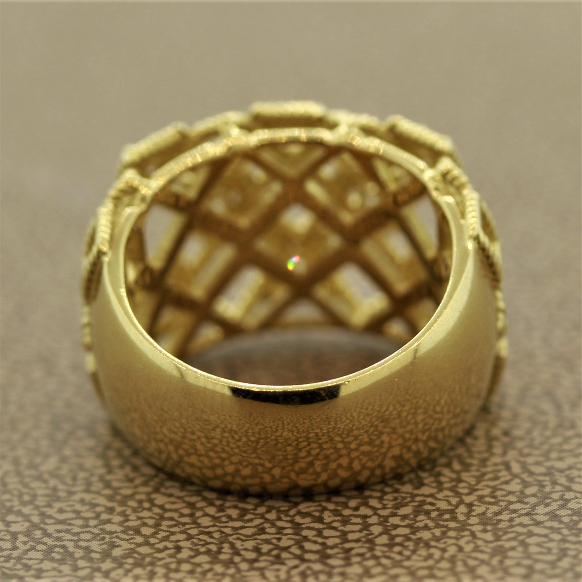 Italian Modern Diamond Gold Ring