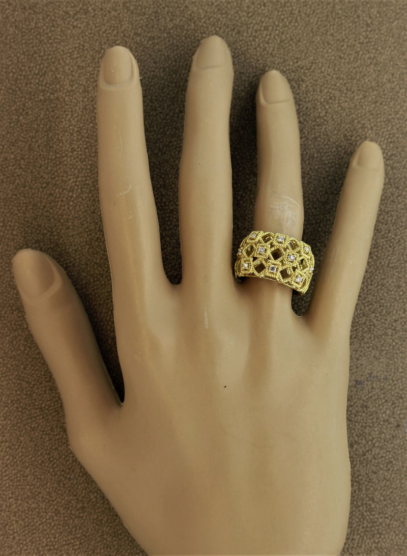 Italian Modern Diamond Gold Ring