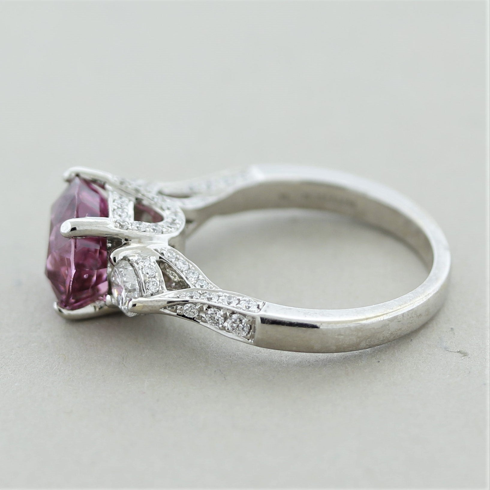 Fine Spinel Diamond Gold Ring