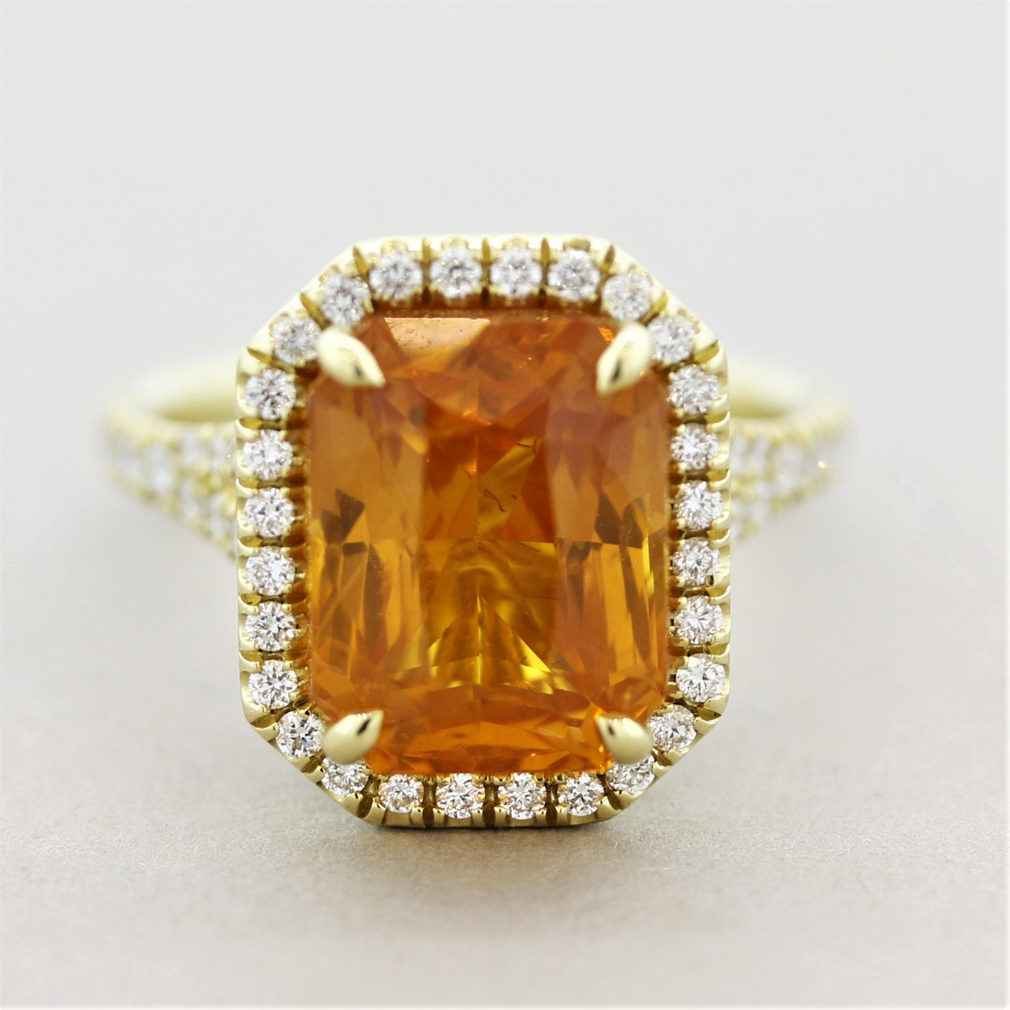 Fancy Orange Sapphire Diamond Gold Ring, GIA Certified