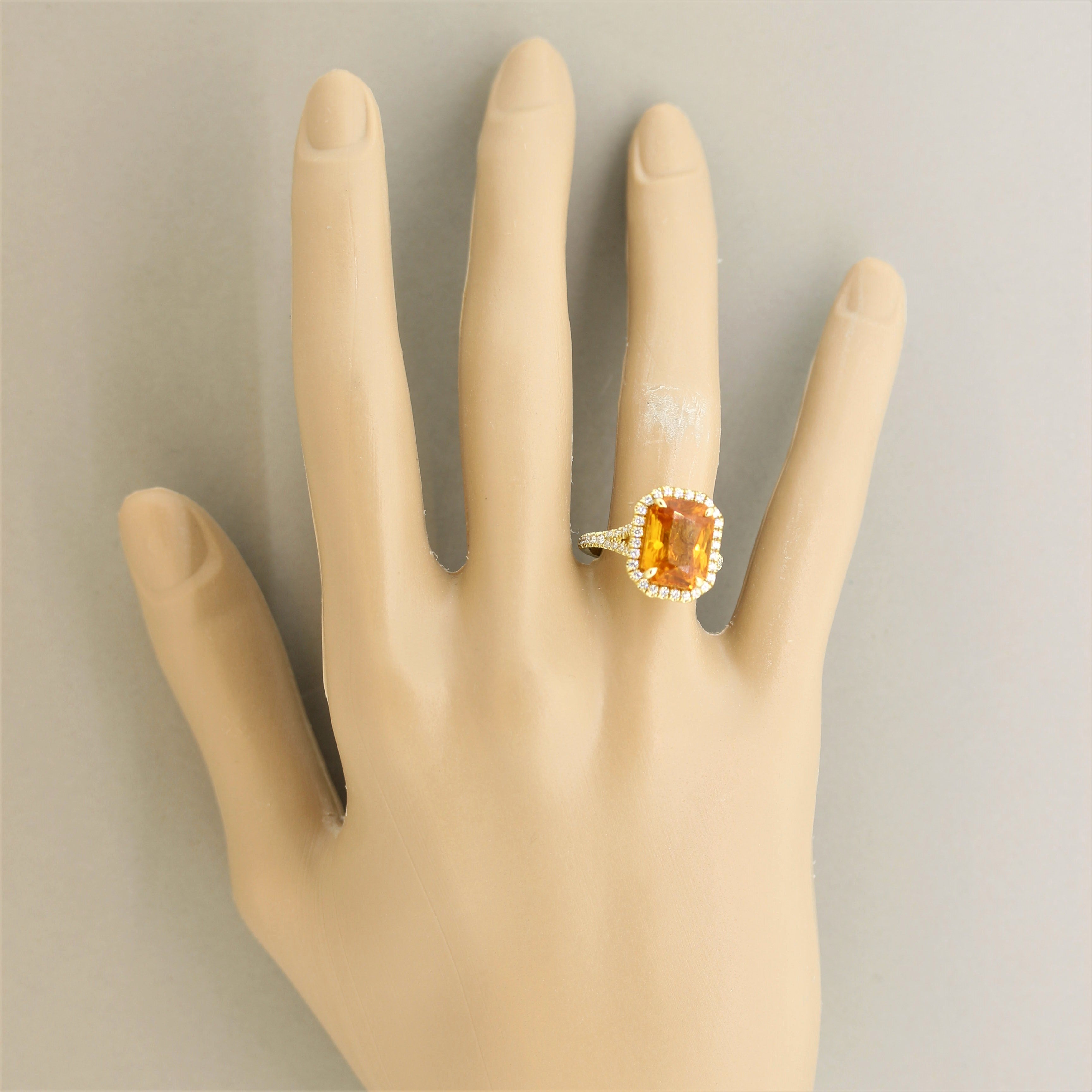 Fancy Orange Sapphire Diamond Gold Ring, GIA Certified