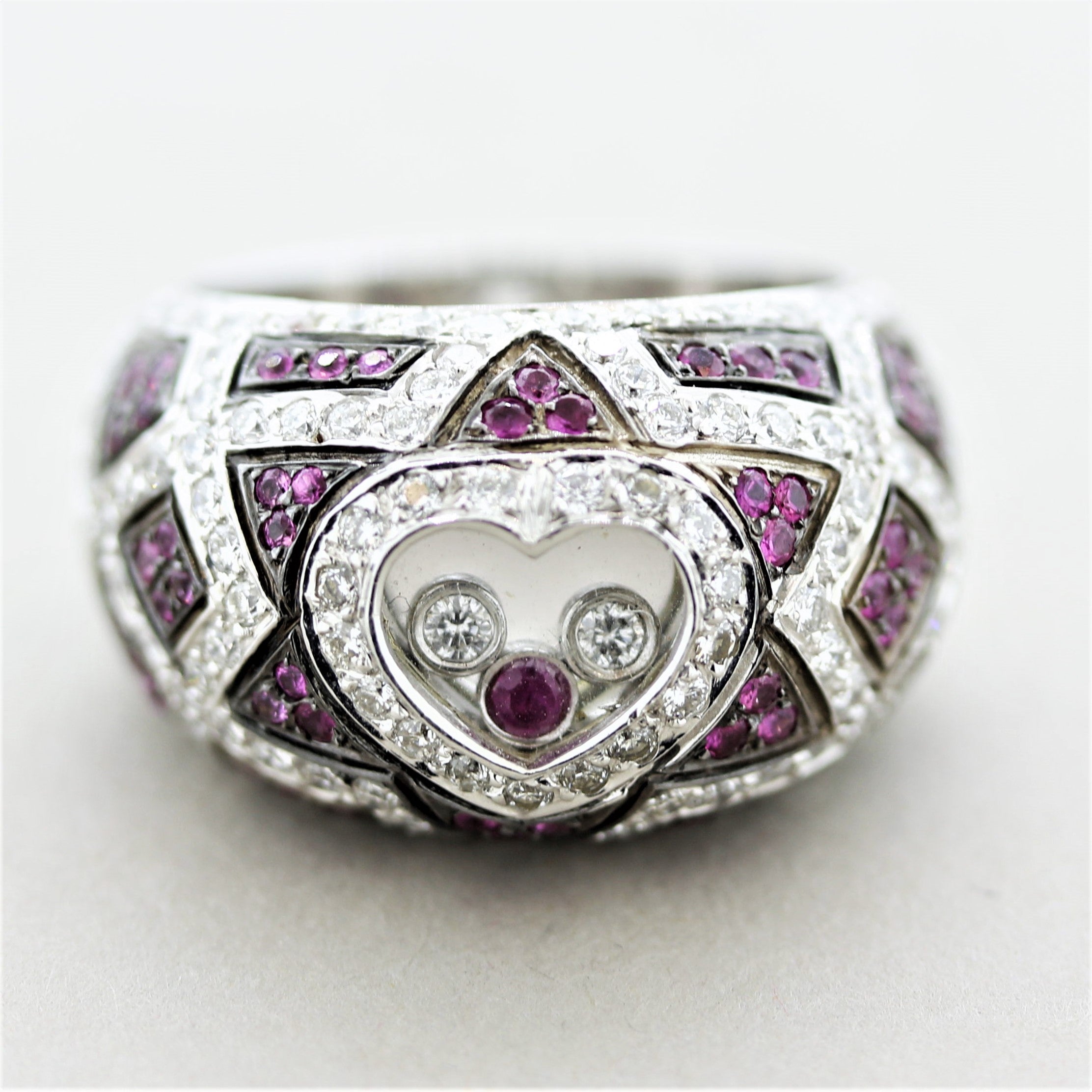 Dancing Diamond & Ruby Gold Heart Ring