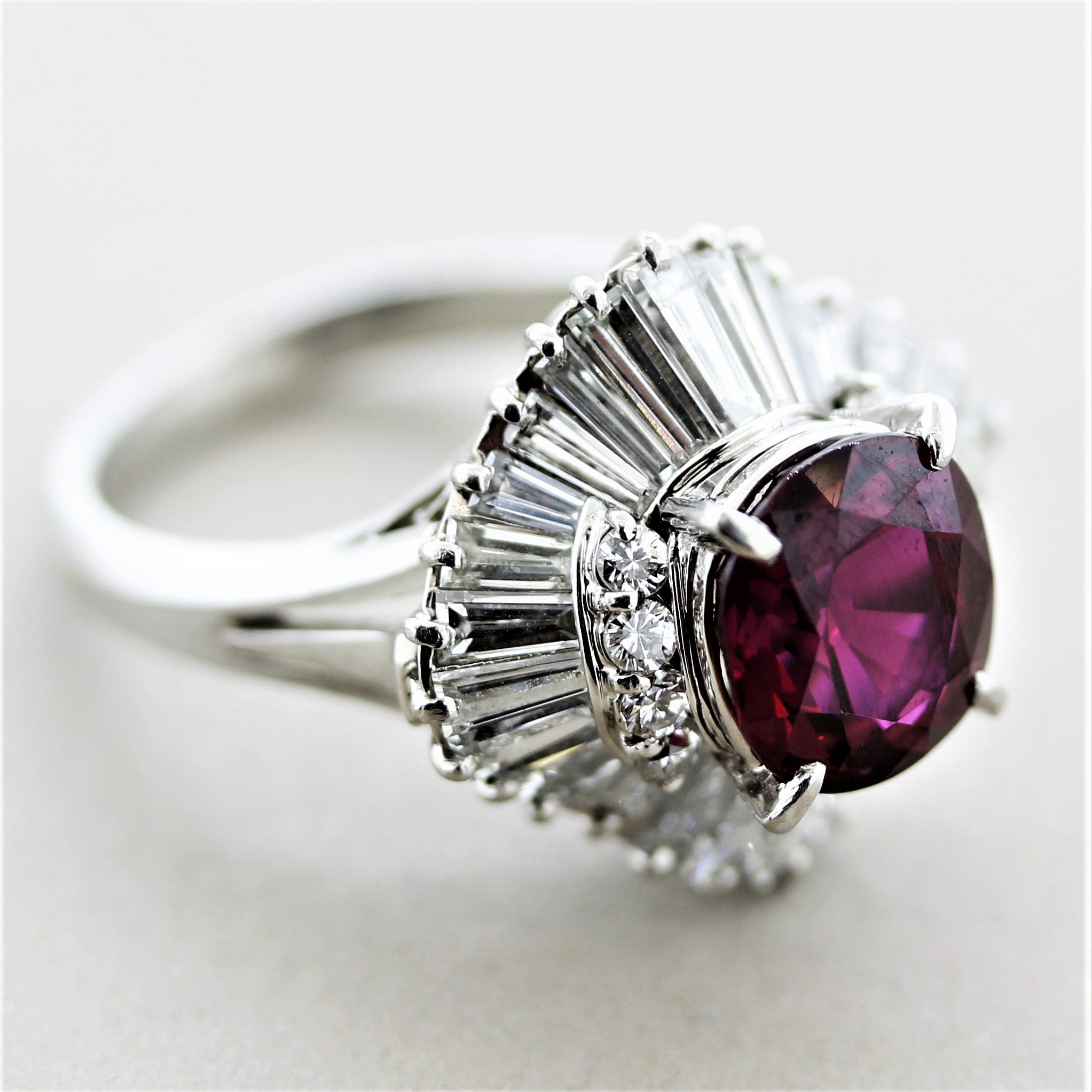 Exceptionally Fine No-Heat Ruby Diamond Platinum Ring, GIA Certified