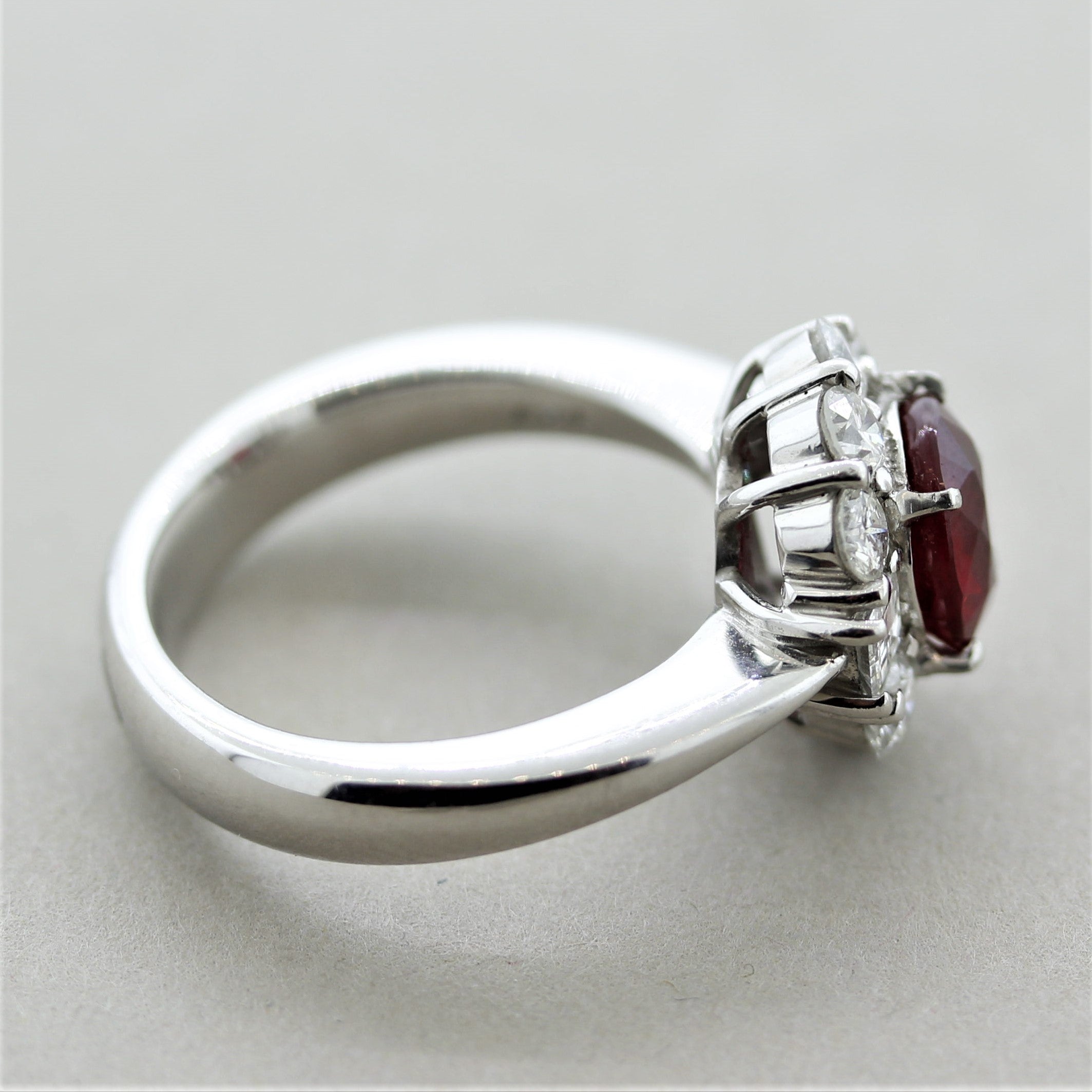 Fine Burmese Ruby Diamond Platinum Ring, GIA Certified