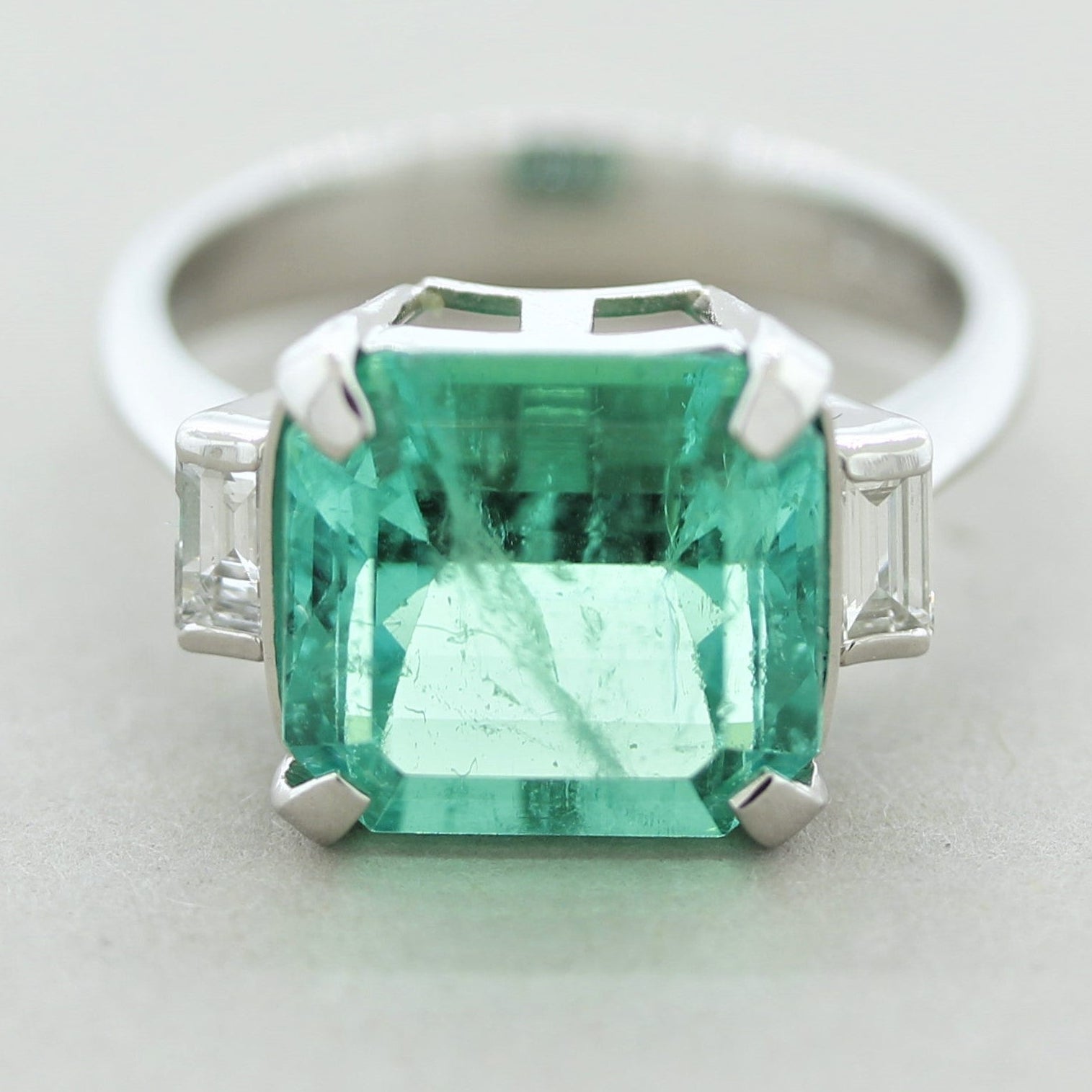 5.43 Carat Colombian Emerald Diamond Platinum Ring, GIA Certified