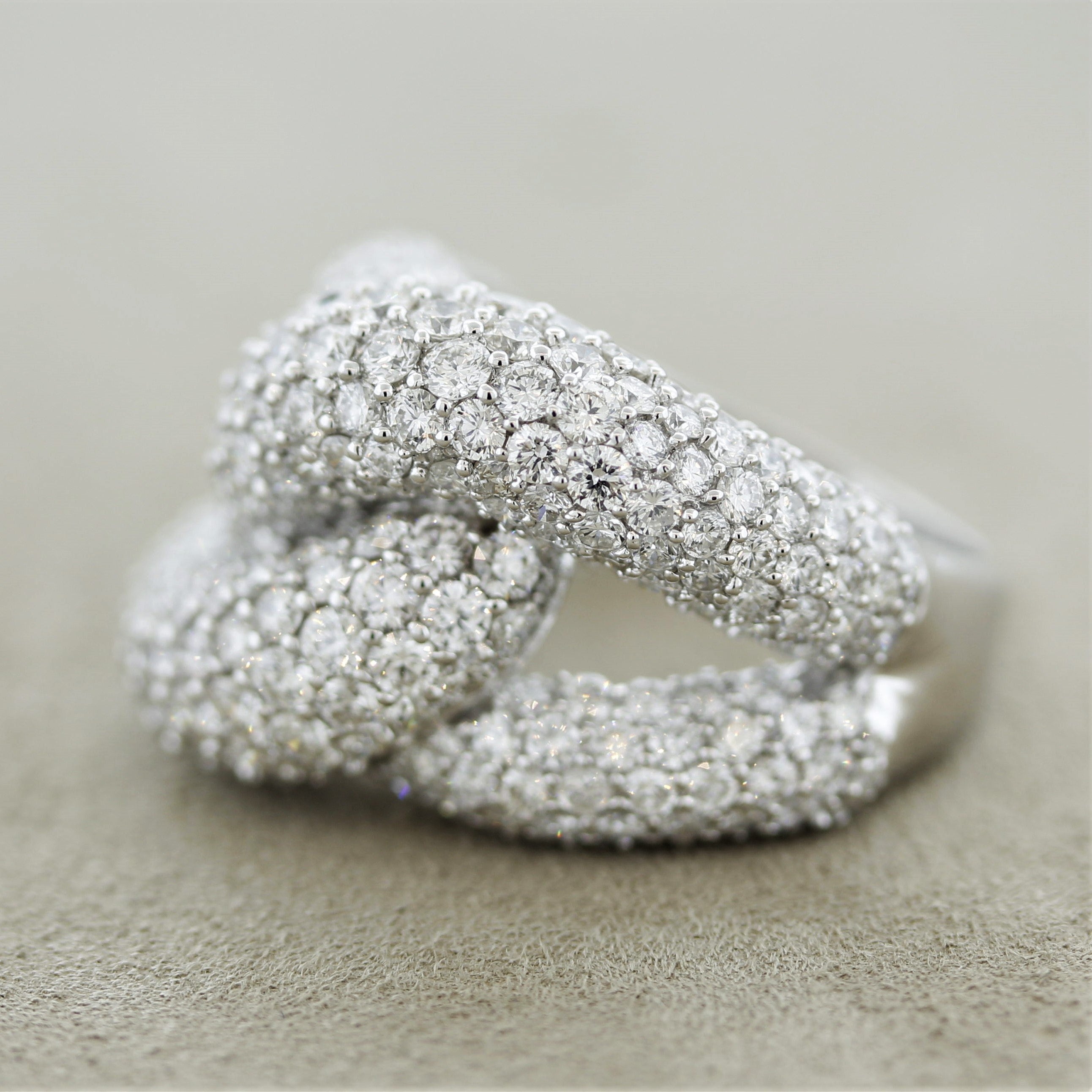 Diamond Pave Braided Gold Ring