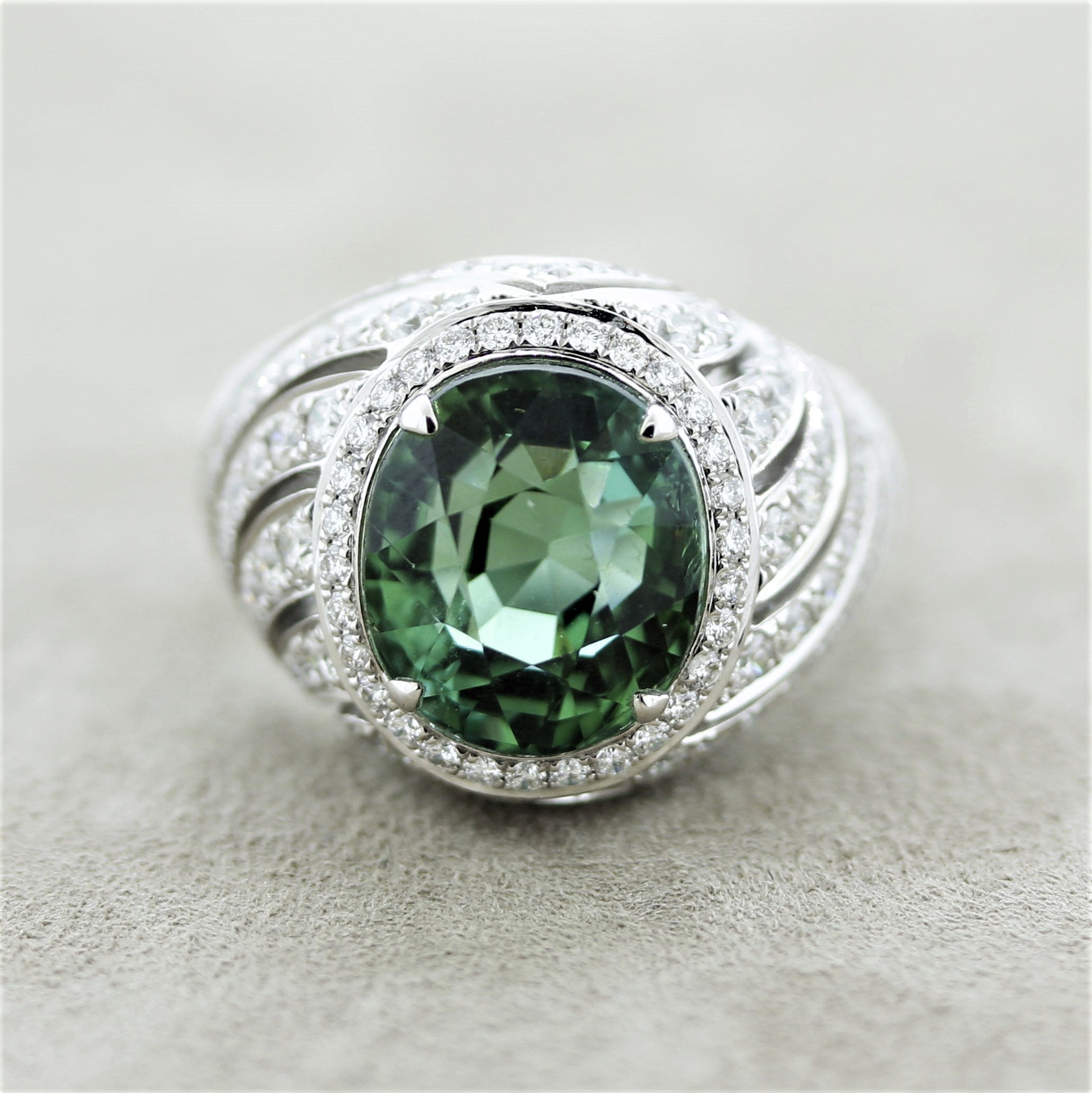 Sublime Paraiba Tourmaline Diamond Gold Domed Ring