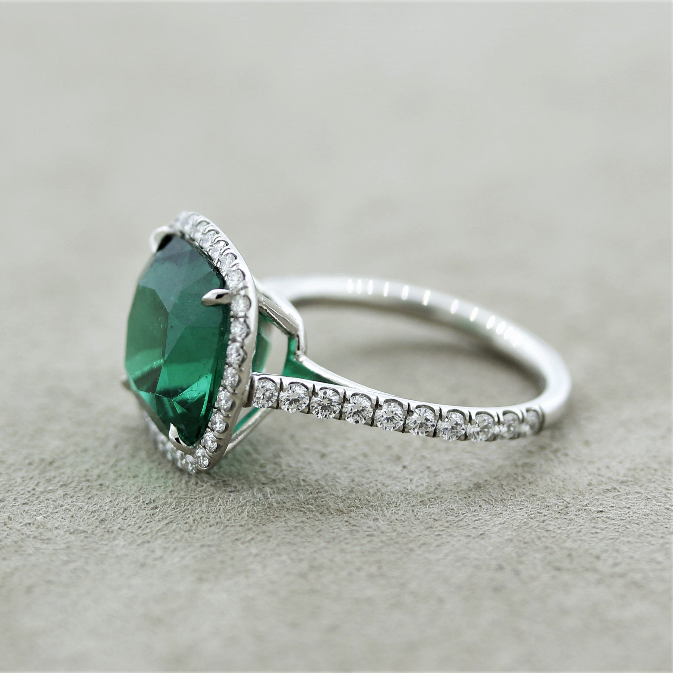 Spectacular Emerald Diamond Platinum Ring, AGL Certified