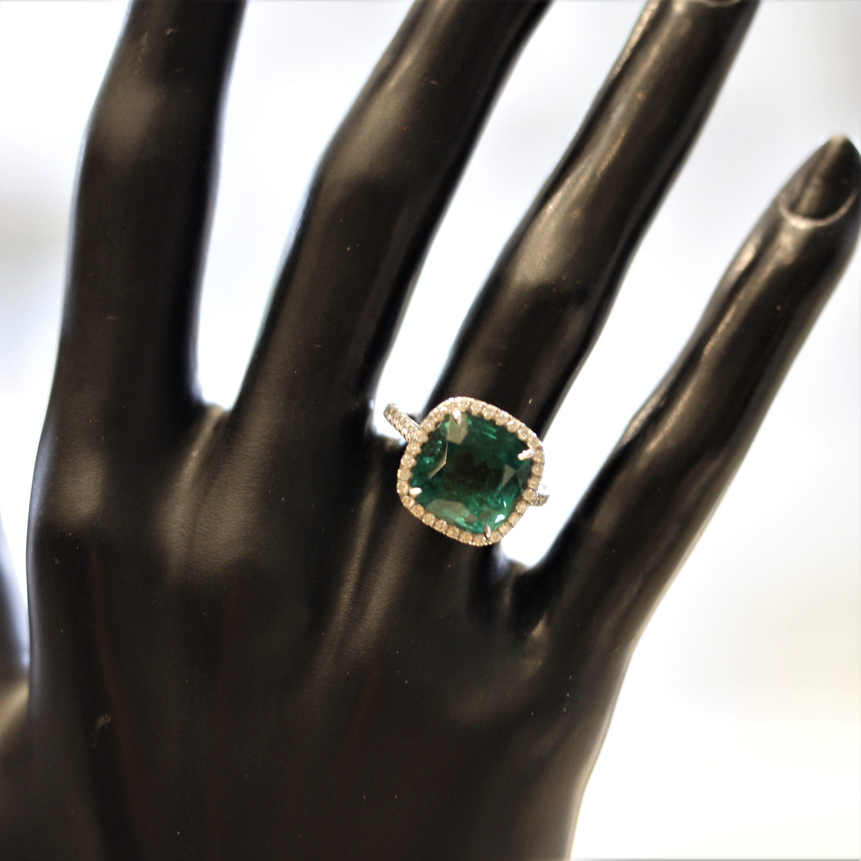 Spectacular Emerald Diamond Platinum Ring, AGL Certified