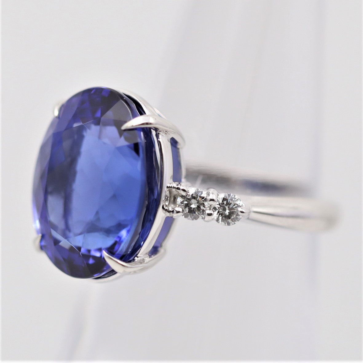 11.25 Carat Tanzanite Diamond Platinum Ring