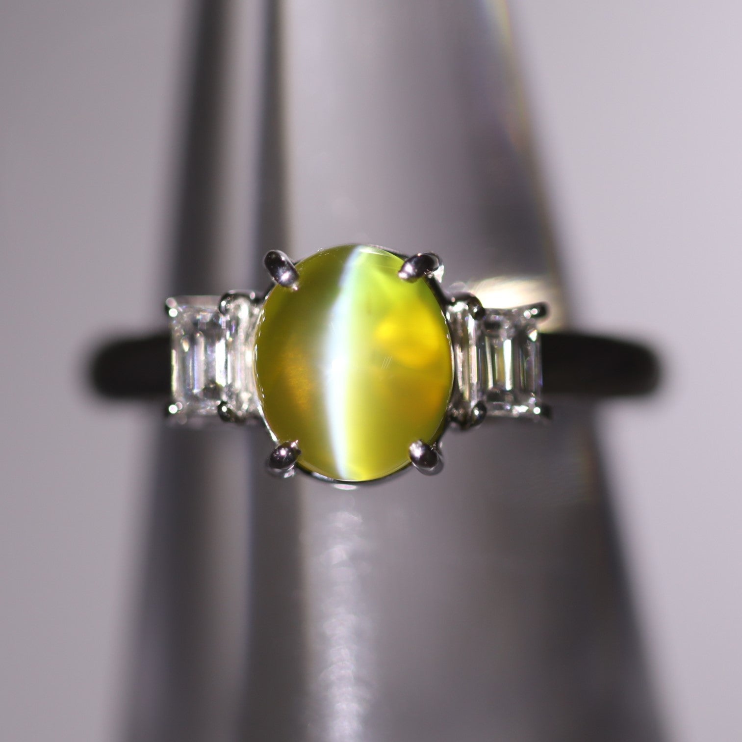 Fine Cats-Eye Chrysoberyl “Milk & Honey” Diamond Platinum Ring