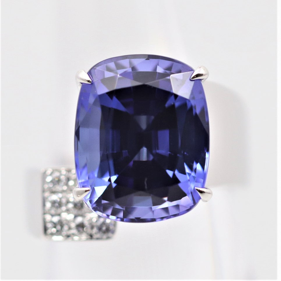 Modern Tanzanite Diamond Platinum Ring